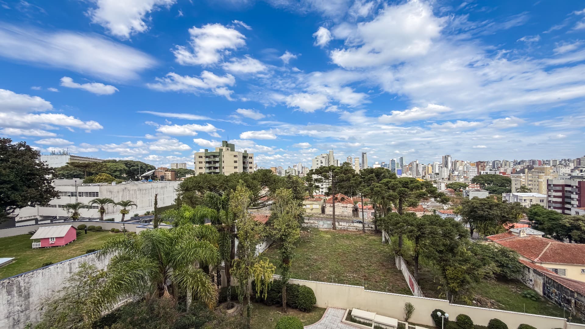 APARTAMENTO BAIRRO MERCÊS 2 QUARTOS 2 GARAGENS (31 / 31)