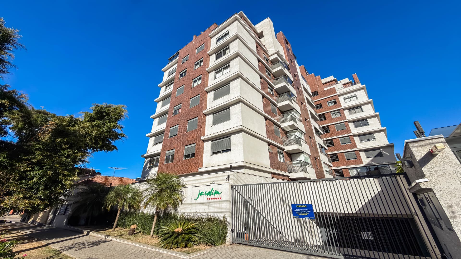EXCELENTE APARTAMENTO NOVO COM 3 DORMITÓRIOS, 2 VAGAS COM ARMÁRIOS (30 / 30)